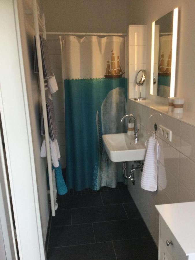 Ferienhaus Us Luett Hus Und Das Zimmer Linde Im Haupthaus Oldenburg Ngoại thất bức ảnh