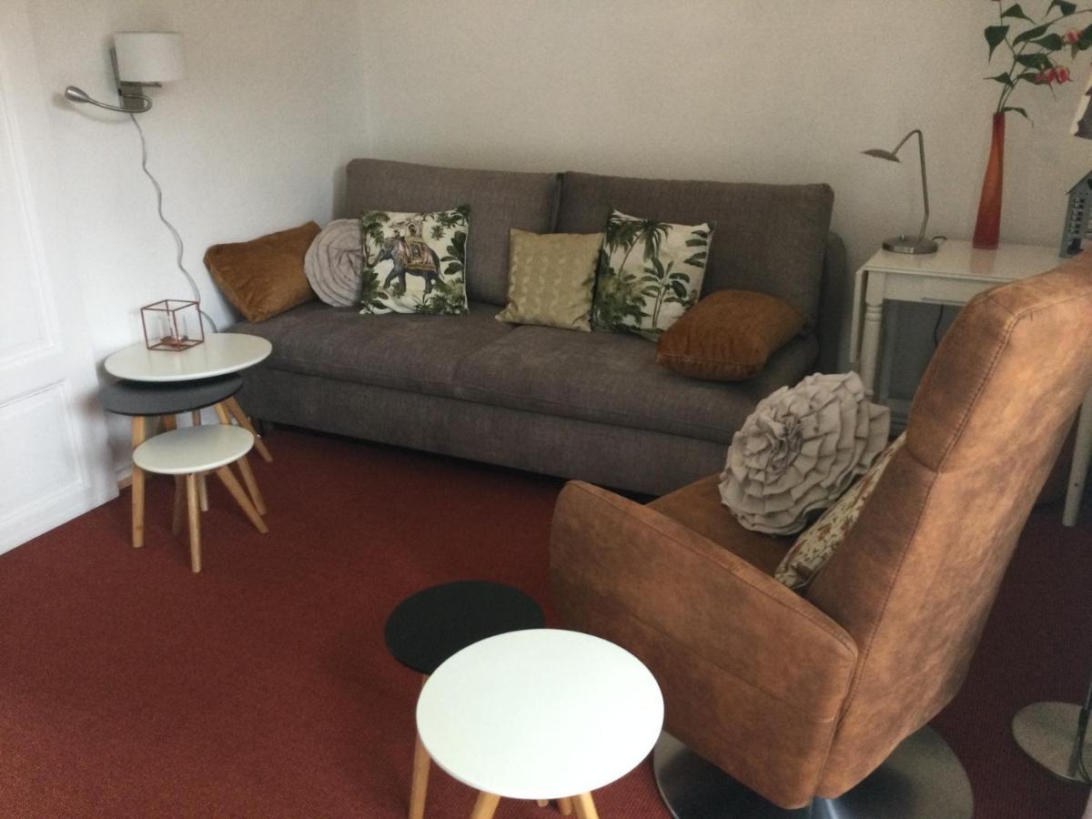 Ferienhaus Us Luett Hus Und Das Zimmer Linde Im Haupthaus Oldenburg Ngoại thất bức ảnh